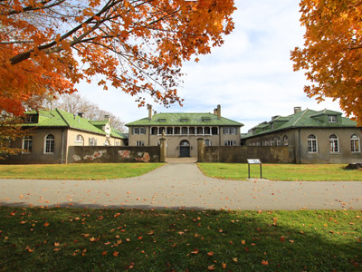 Carriage House at Harkness Memorial State Park